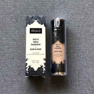 Kat Von D Lock-It Tattoo Foundation.